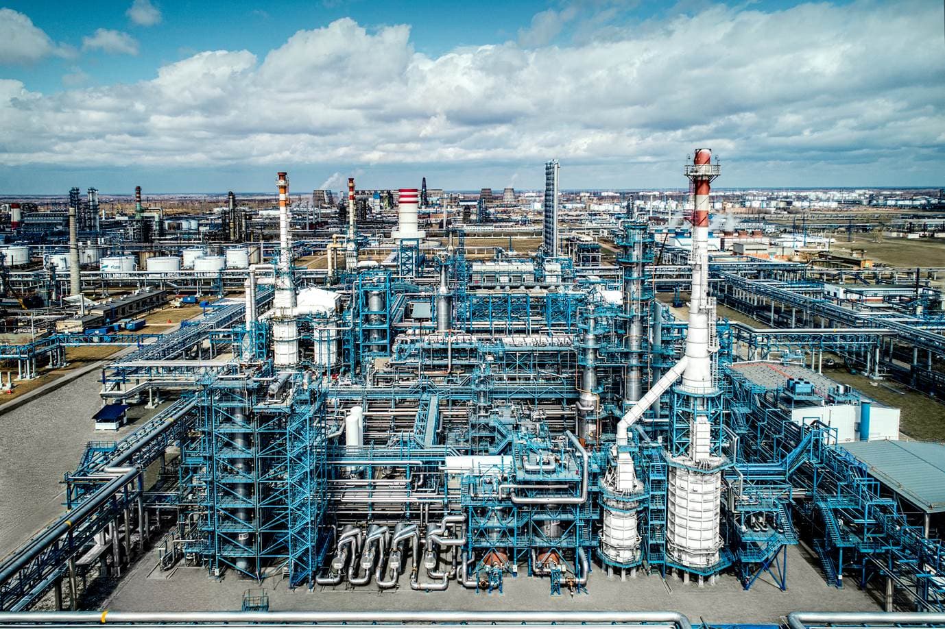 NOVAS REFINARIAS DE PETROLEO NO MUNDO