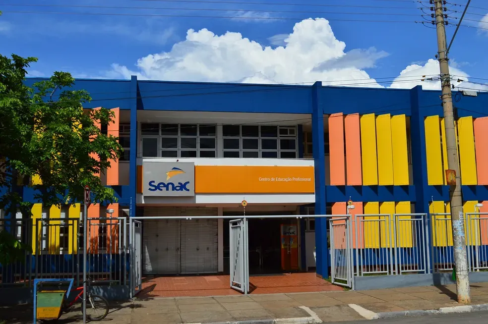 Senac oferece gratuitamente diversos cursos técnicos nas áreas da saúde, jogos, informática, gastronomia, entre outros